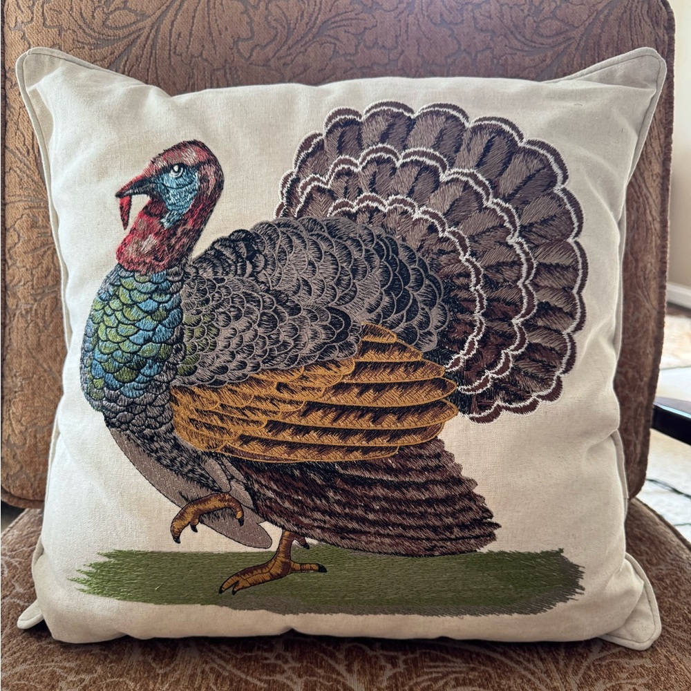 🔥Host Pick🔥 Embroidered Thanksgiving Accent Pillow 20” x 20”NWOT
